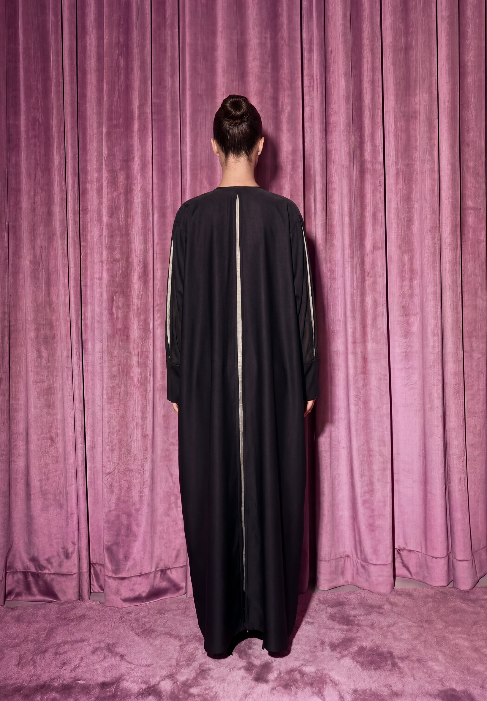 Metallic abaya